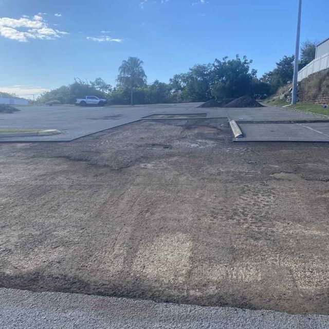 Shopping centre carpark resurfaced with new asphalt in Bowen